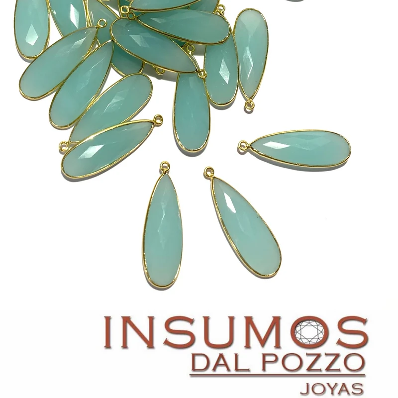 Gota XL Calcedonia Aqua R Baño Oro10x30 mm
